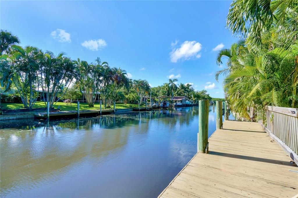46 Southwest Cabana Point Circle Stuart, FL 34994 - Photo 11 of 24 Gallery Image 11
