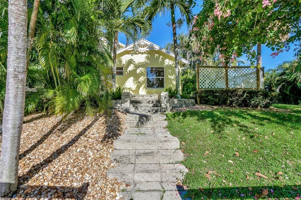 46 Southwest Cabana Point Circle Stuart, FL 34994 - Photo 14 of 24 Gallery Image 14