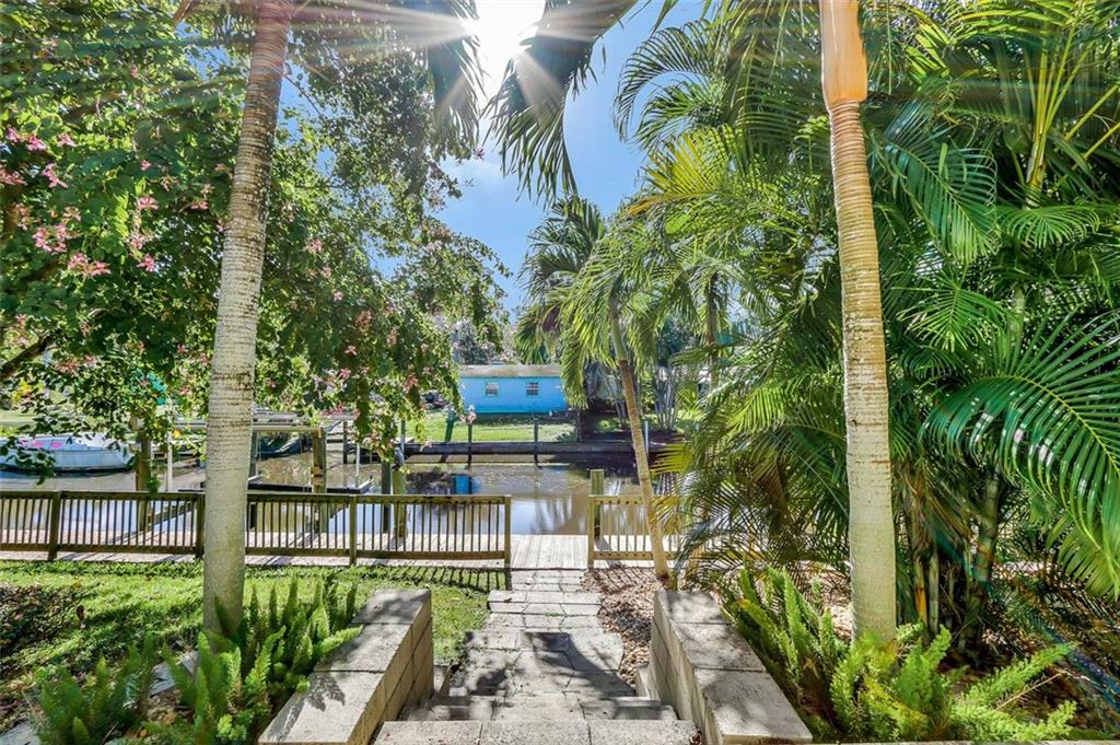 46 Southwest Cabana Point Circle Stuart, FL 34994 - Photo 10 of 24 Gallery Image 10