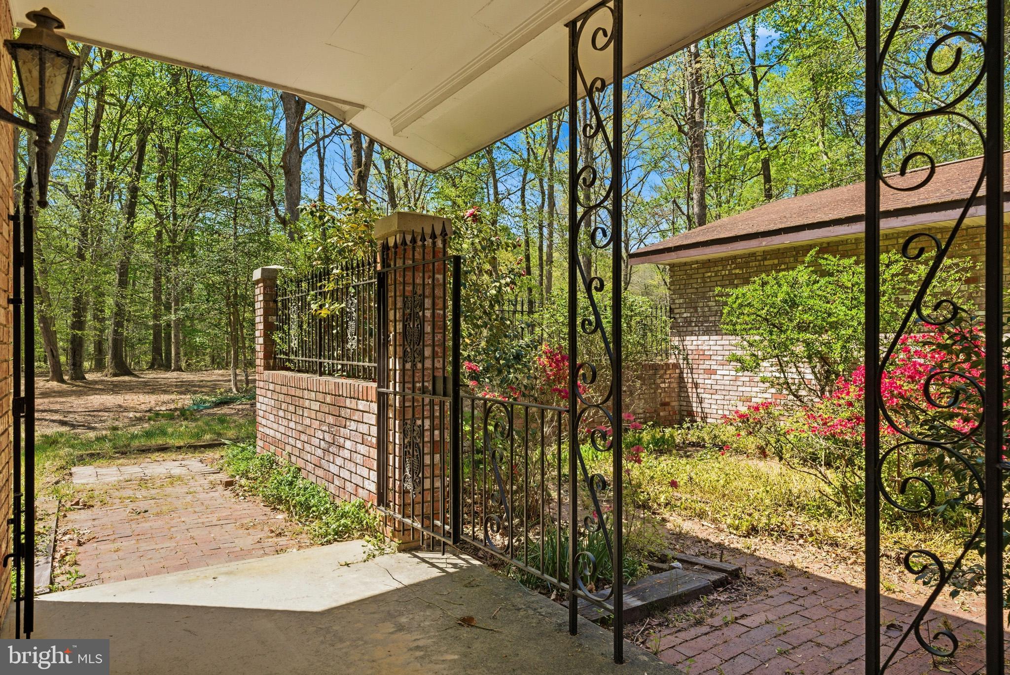 2270 Liverpool Point Road Nanjemoy, MD 20662 - Photo 33 of 39 Patio/garden