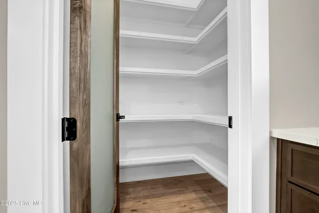 $1,799,000 | 113 Diamond Point, Surf City, NC 28445