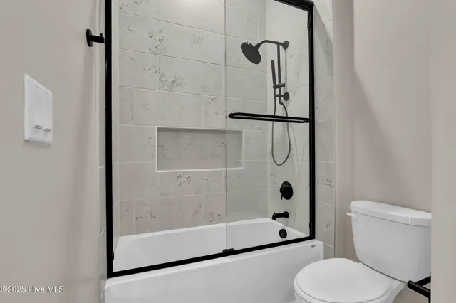 $1,799,000 | 113 Diamond Point, Surf City, NC 28445