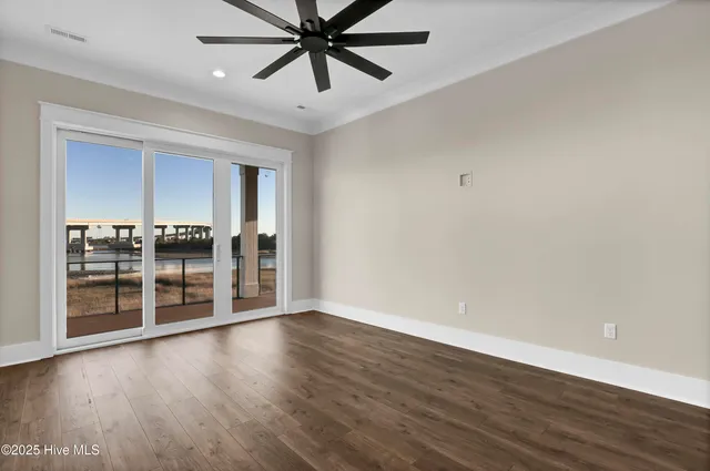 $1,799,000 | 113 Diamond Point, Surf City, NC 28445