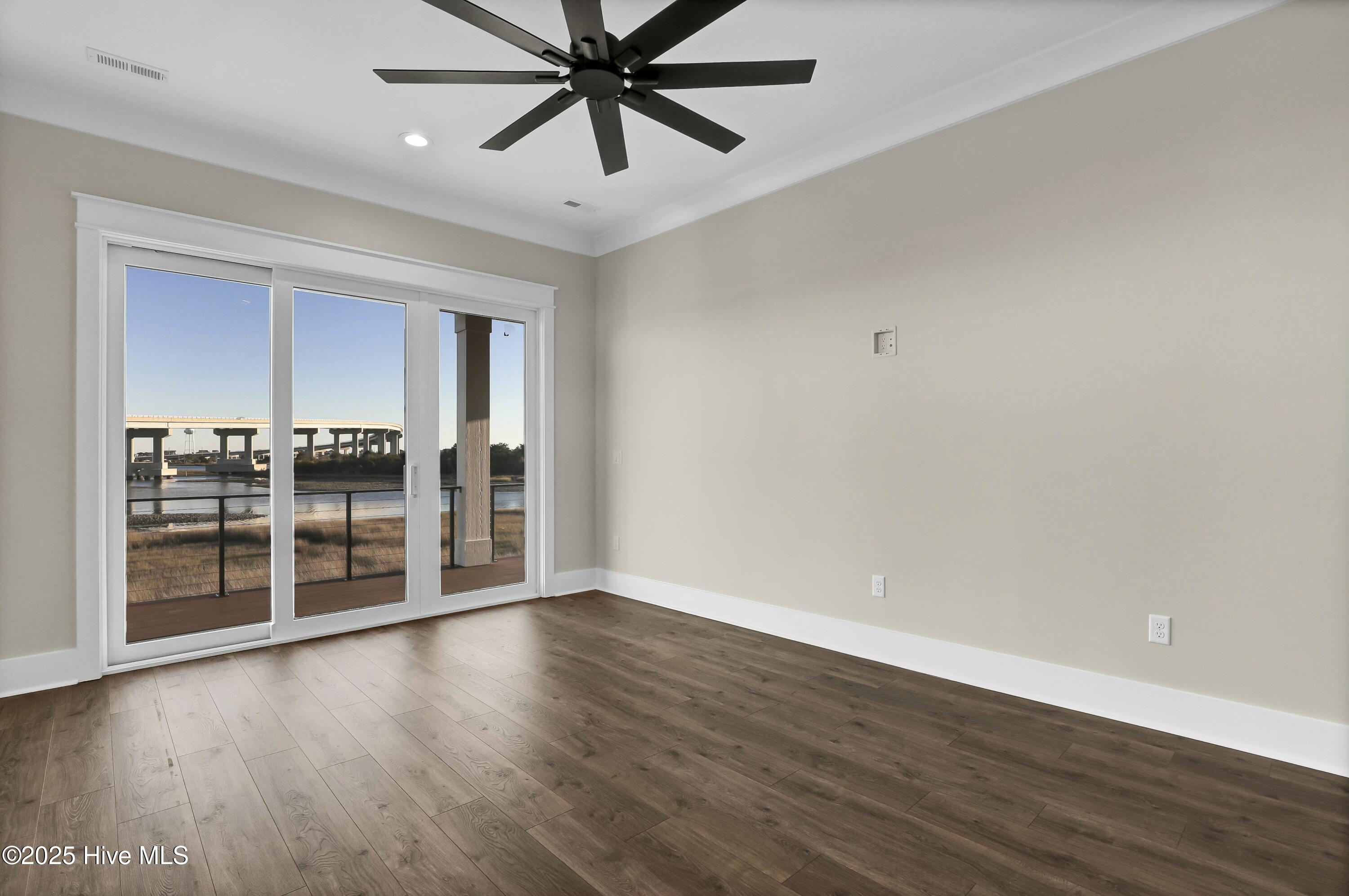 113 Diamond Point Surf City, NC 28445 - Photo 31 of 67 Bedroom