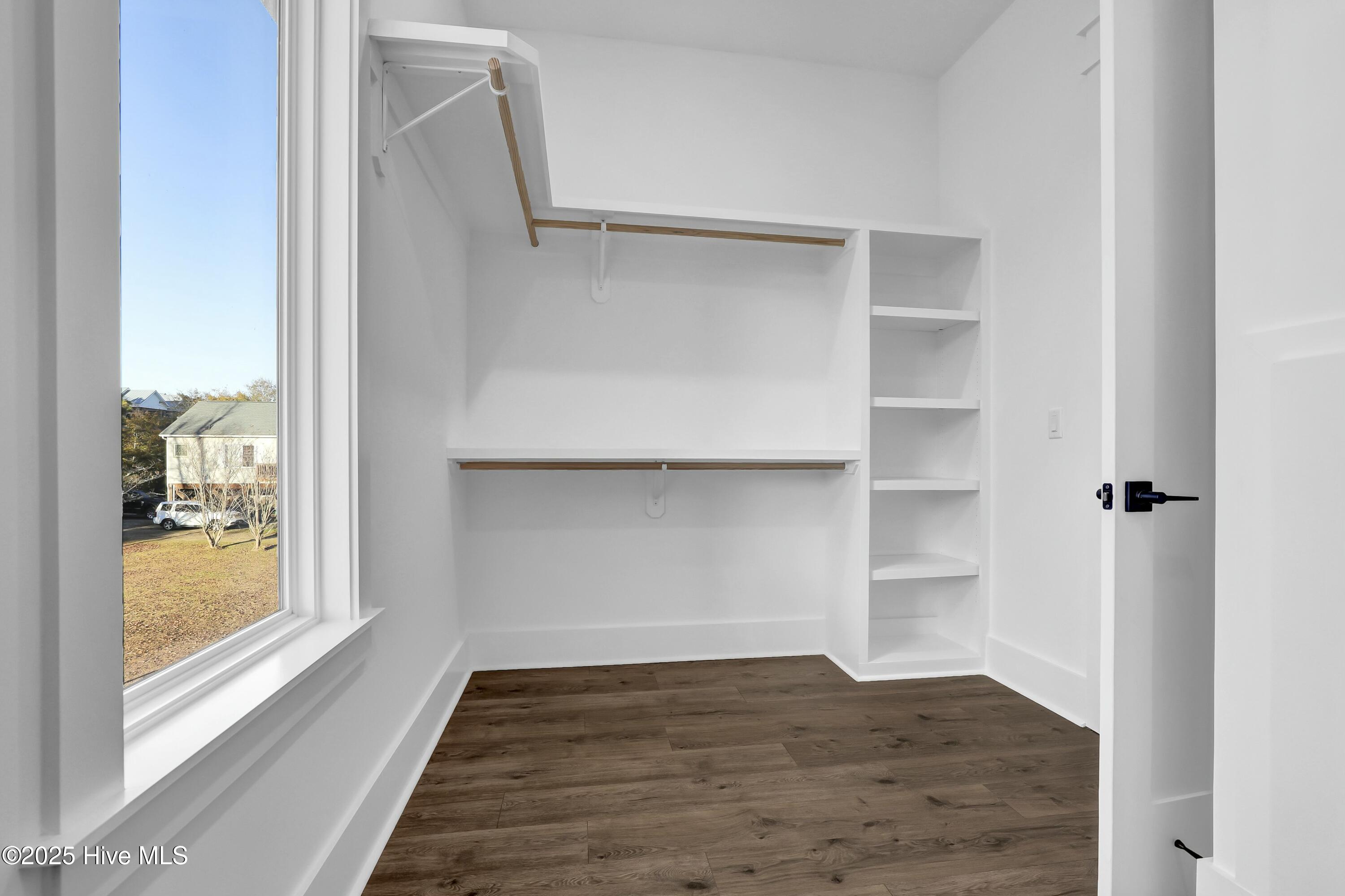 113 Diamond Point Surf City, NC 28445 - Photo 36 of 67 Master Closet