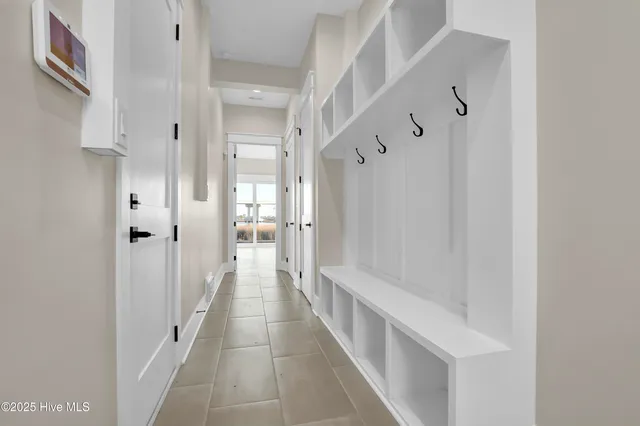 $1,799,000 | 113 Diamond Point, Surf City, NC 28445