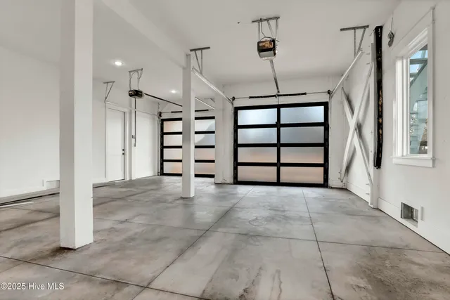 $1,799,000 | 113 Diamond Point, Surf City, NC 28445