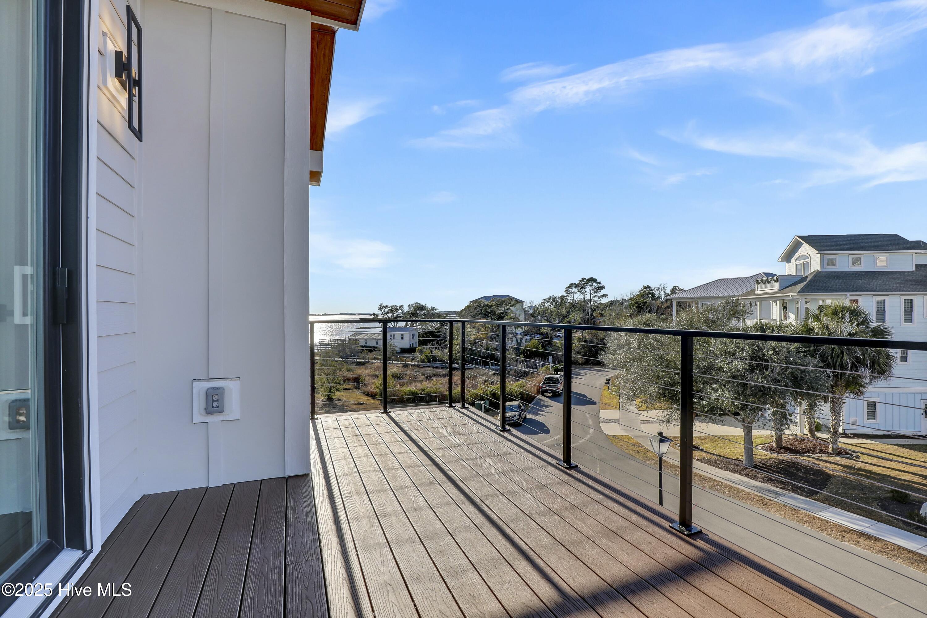 113 Diamond Point Surf City, NC 28445 - Photo 46 of 67 Balcony