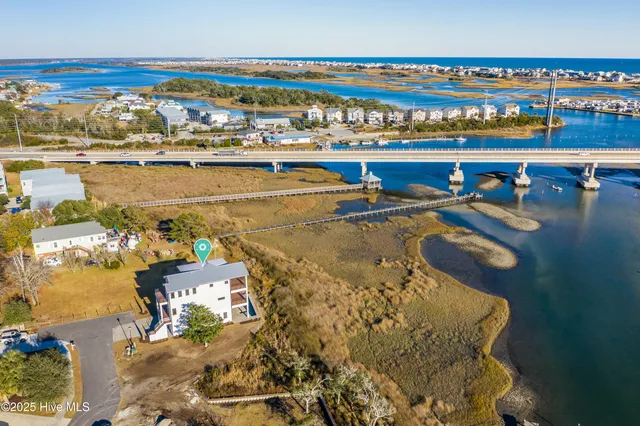 $1,799,000 | 113 Diamond Point, Surf City, NC 28445
