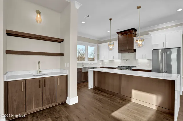 $1,799,000 | 113 Diamond Point, Surf City, NC 28445