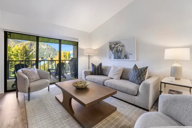 $1,295,000 | 127 Saddle Road, Unit E7, Ketchum, ID 83340