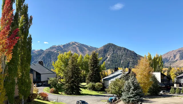 $1,295,000 | 127 Saddle Road, Unit E7, Ketchum, ID 83340