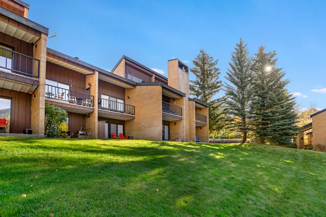$1,295,000 | 127 Saddle Road, Unit E7, Ketchum, ID 83340