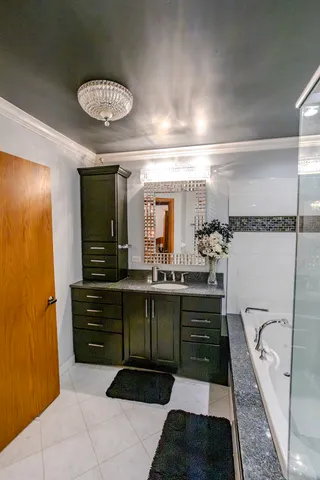 $250,000 | 3038 Candlewood Court, Flossmoor, IL 60422