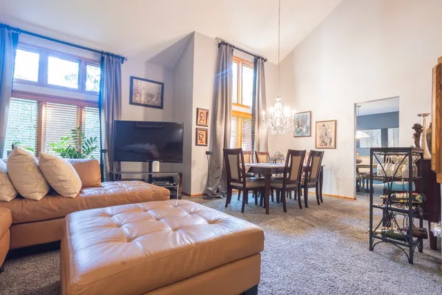 $250,000 | 3038 Candlewood Court, Flossmoor, IL 60422