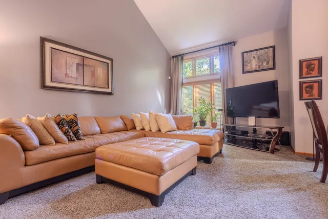 $250,000 | 3038 Candlewood Court, Flossmoor, IL 60422