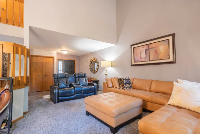 $250,000 | 3038 Candlewood Court, Flossmoor, IL 60422