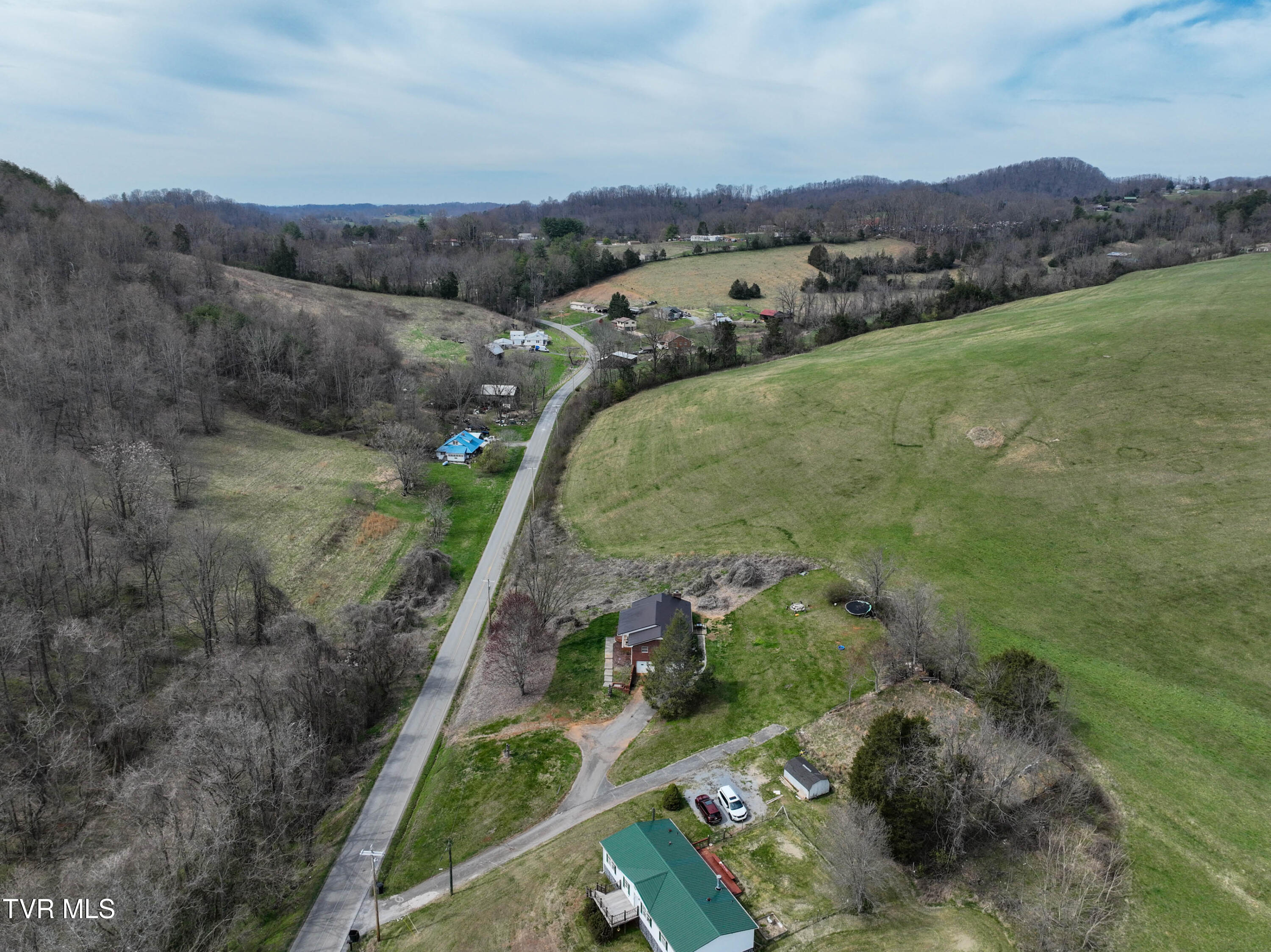 310 Minton Hollow Road Elizabethton, TN 37643 - Photo 47 of 63 310 Minton Hollow Rd Drone RIDDLE-9