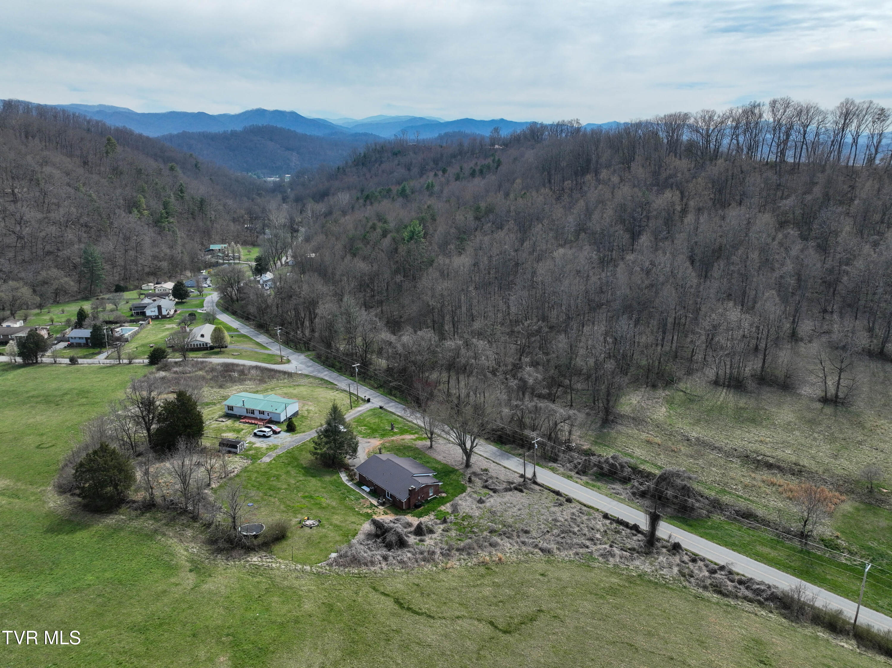 310 Minton Hollow Road Elizabethton, TN 37643 - Photo 50 of 63 310 Minton Hollow Rd Drone RIDDLE-12