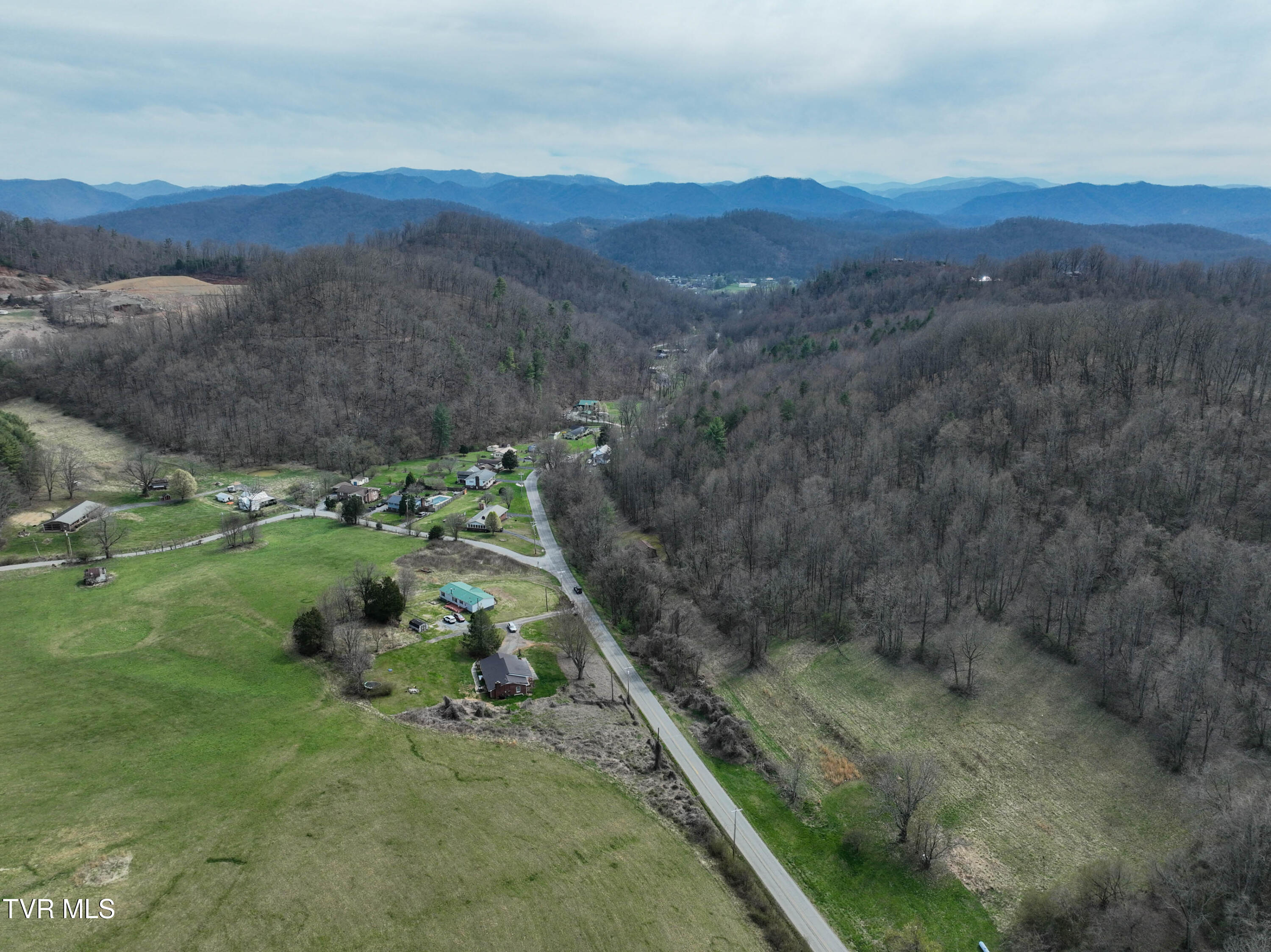 310 Minton Hollow Road Elizabethton, TN 37643 - Photo 52 of 63 310 Minton Hollow Rd Drone RIDDLE-14