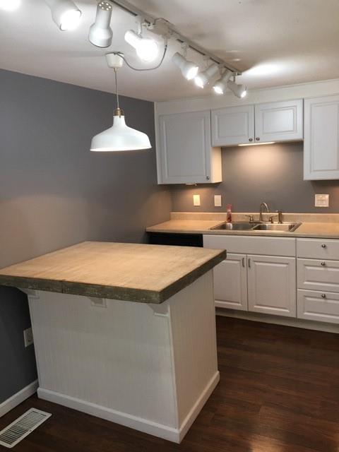 988 Cliff Mine Road Coraopolis, PA 15108 - Photo 8 of 19 Gallery Image 8
