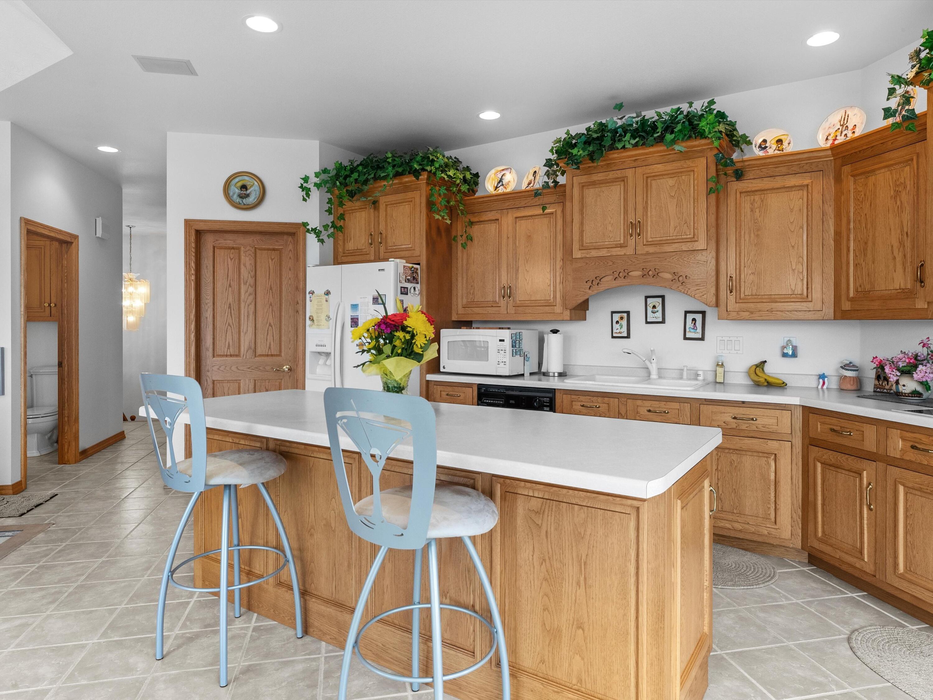 1505 Blue Heron Drive Two Rivers, WI 54241 - Photo 28 of 50 37-37_kitchen_003