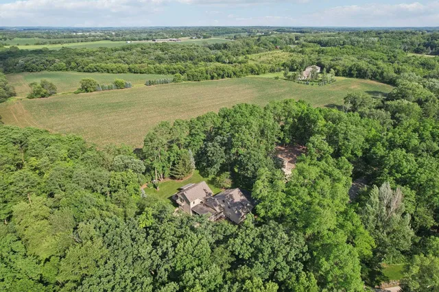 $1,799,900 | 2395 White Oak Trail, Oregon, WI 53575