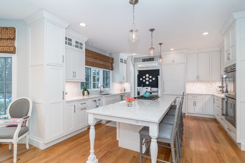42 Winter Street Natick, MA 01760 - Photo 3 of 31