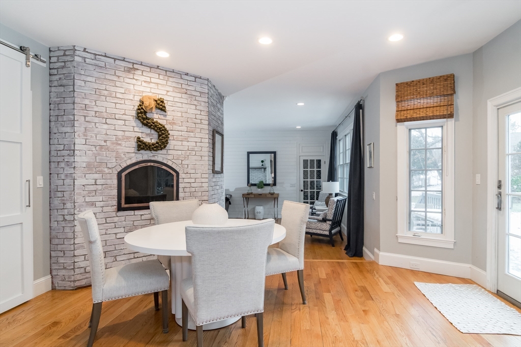 42 Winter Street Natick, MA 01760 - Photo 4 of 31