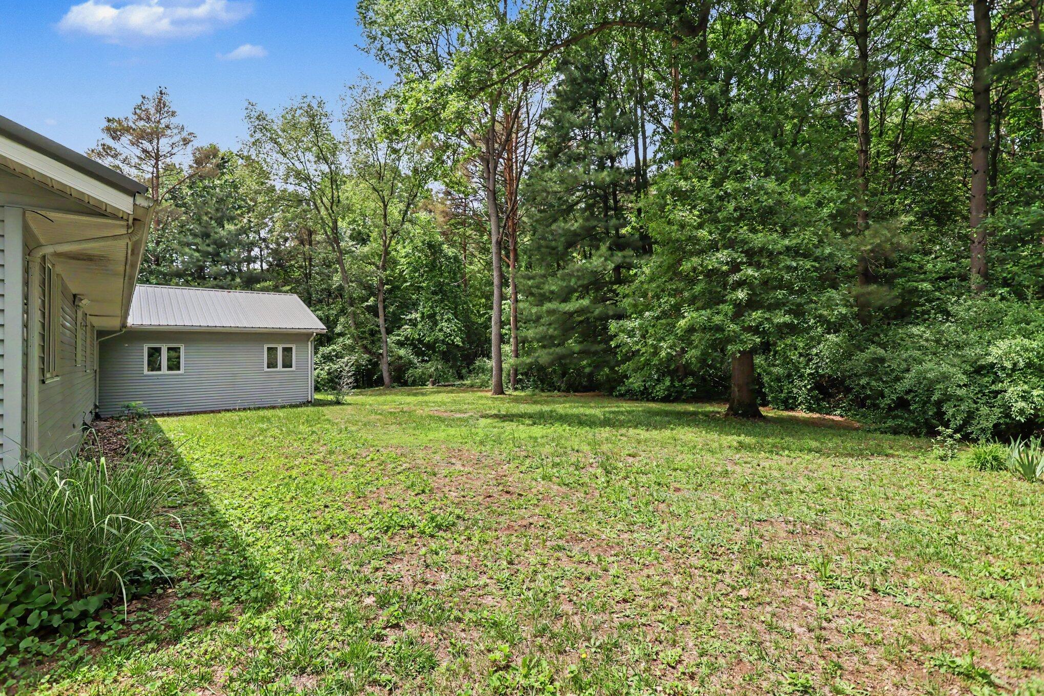 2985 West Kirby Road Battle Creek, MI 49017 - Photo 28 of 31 024_file_1755