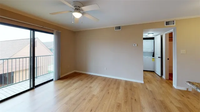 $975 | 904 University Oaks Boulevard, Unit 124, College Station, TX 77840