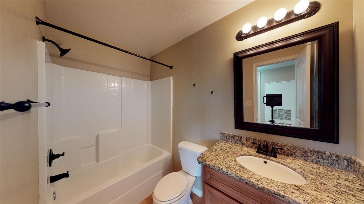 904 University Oaks Boulevard, Unit 124 College Station, TX 77840 - Photo 17 of 23