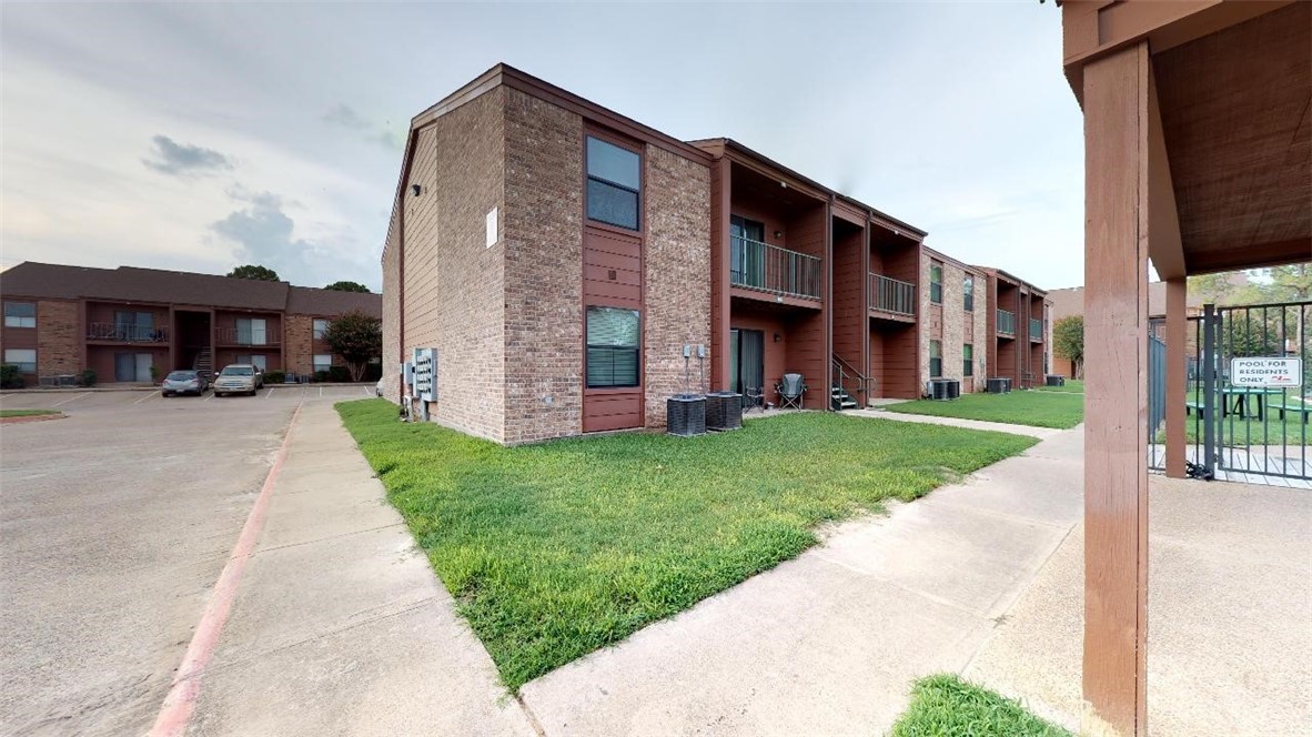 904 University Oaks Boulevard, Unit 124 College Station, TX 77840 - Photo 18 of 23