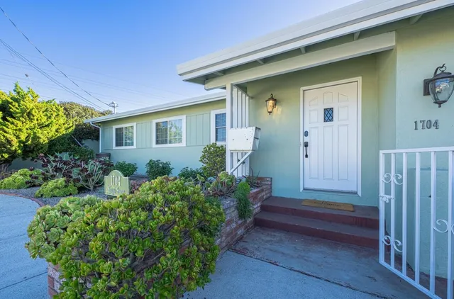 $1,125,000 | 1704 Havana Street, Seaside, CA 93955