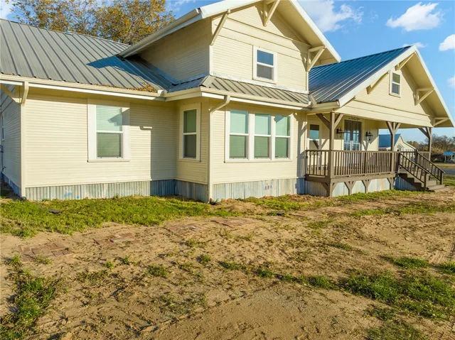 $445,000 | 104 Stevens Street, Itasca, TX 76055