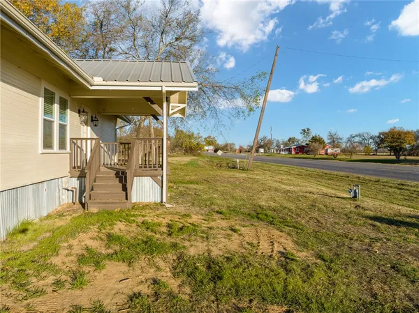 $445,000 | 104 Stevens Street, Itasca, TX 76055