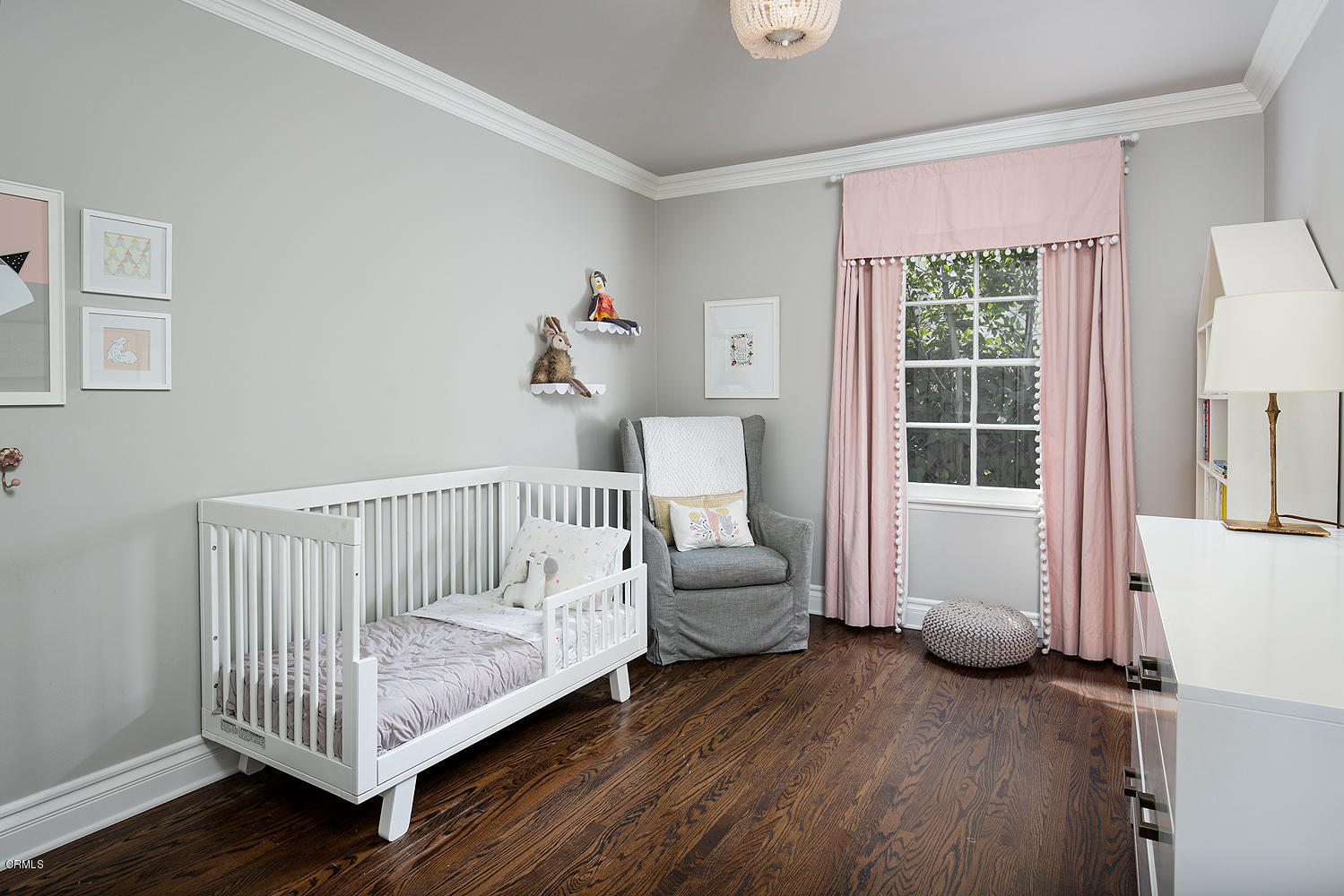 2286 Galbreth Road Pasadena, CA 91104 - Photo 18 of 25 a bedroom with furniture and a window