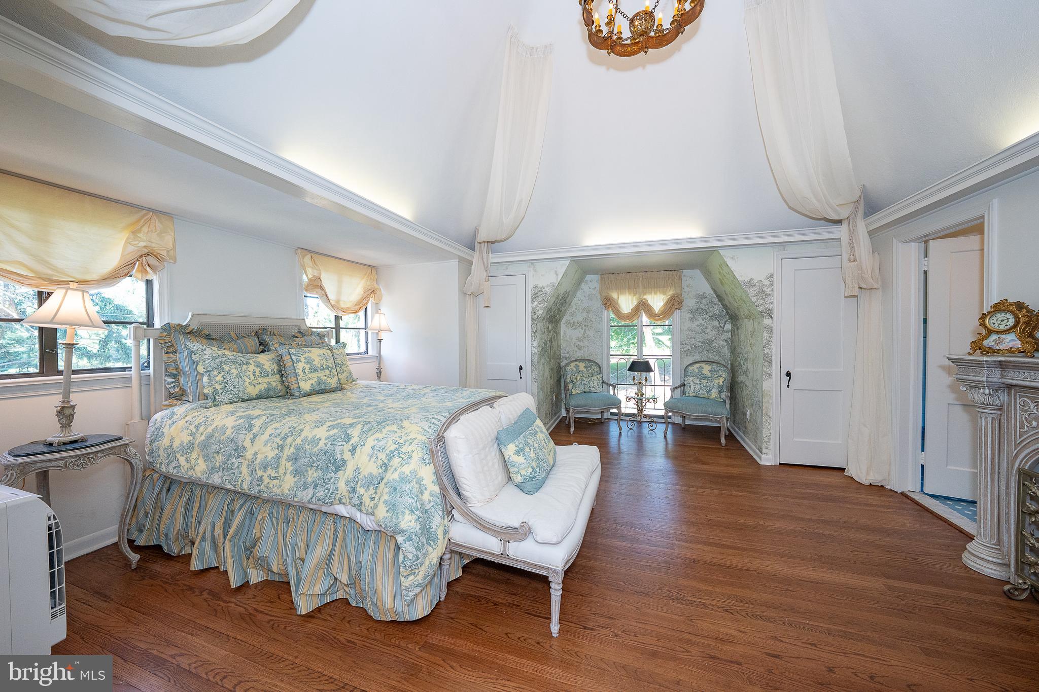 1187 Rydal Road Rydal, PA 19046 - Photo 35 of 53 Enjoy Breakfast in Bed!