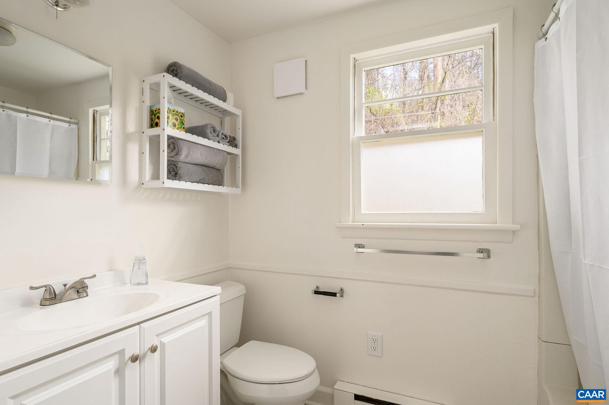 1102 Duncan Hollow Loop Faber, VA 22938 - Photo 12 of 34