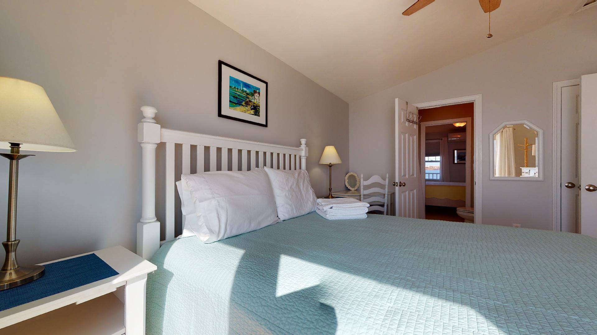 482 Shore Road, Unit 2 Truro, MA 02666 - Photo 16 of 46 482-Shore-Road-2-Seaside-10252020_094559