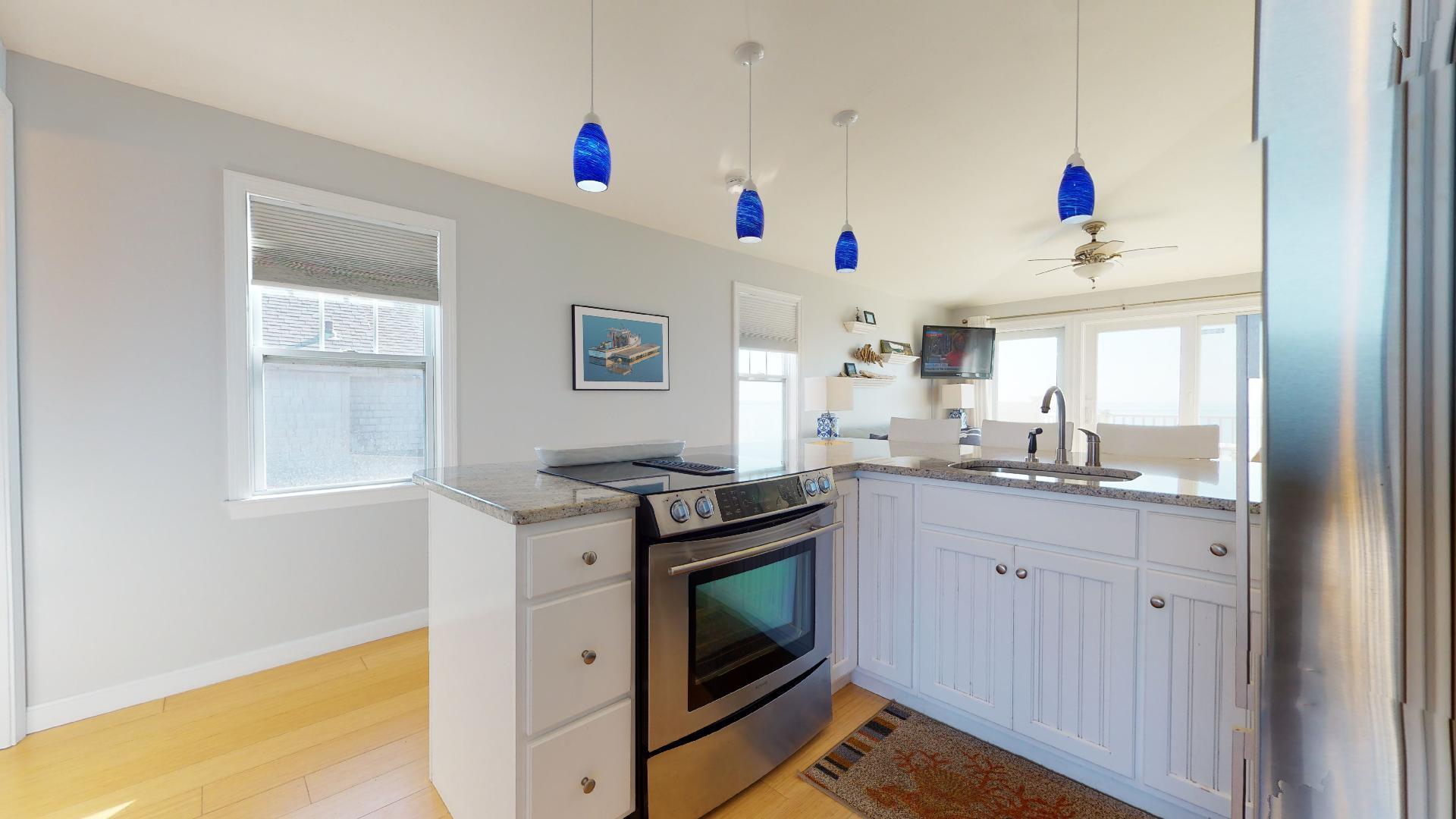482 Shore Road, Unit 2 Truro, MA 02666 - Photo 9 of 46 482-Shore-Road-2-Seaside-10252020_094042