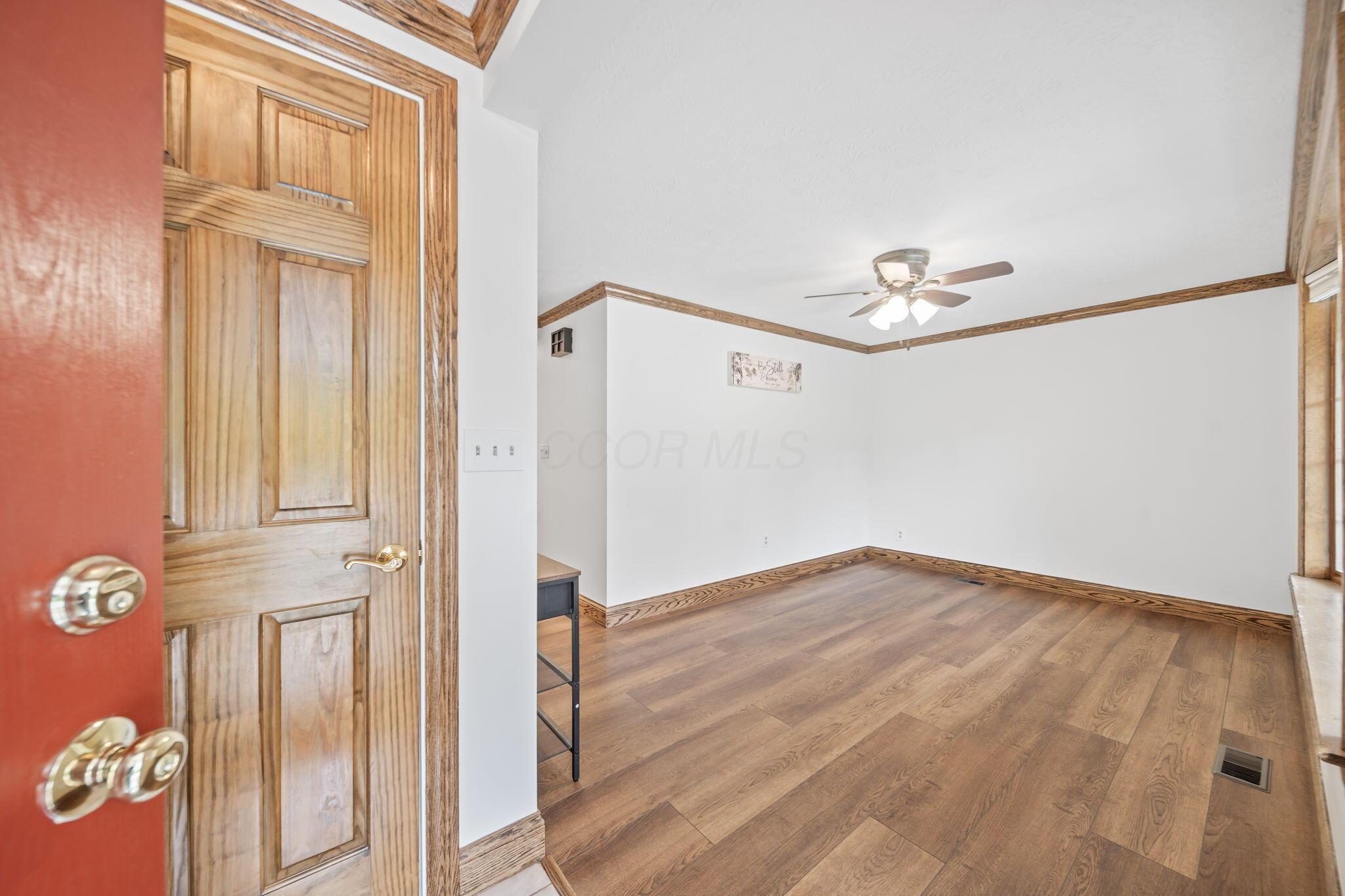 2785 Snouffer Road Columbus, OH 43235 - Photo 8 of 47 13-web-or-mls-DSC07295