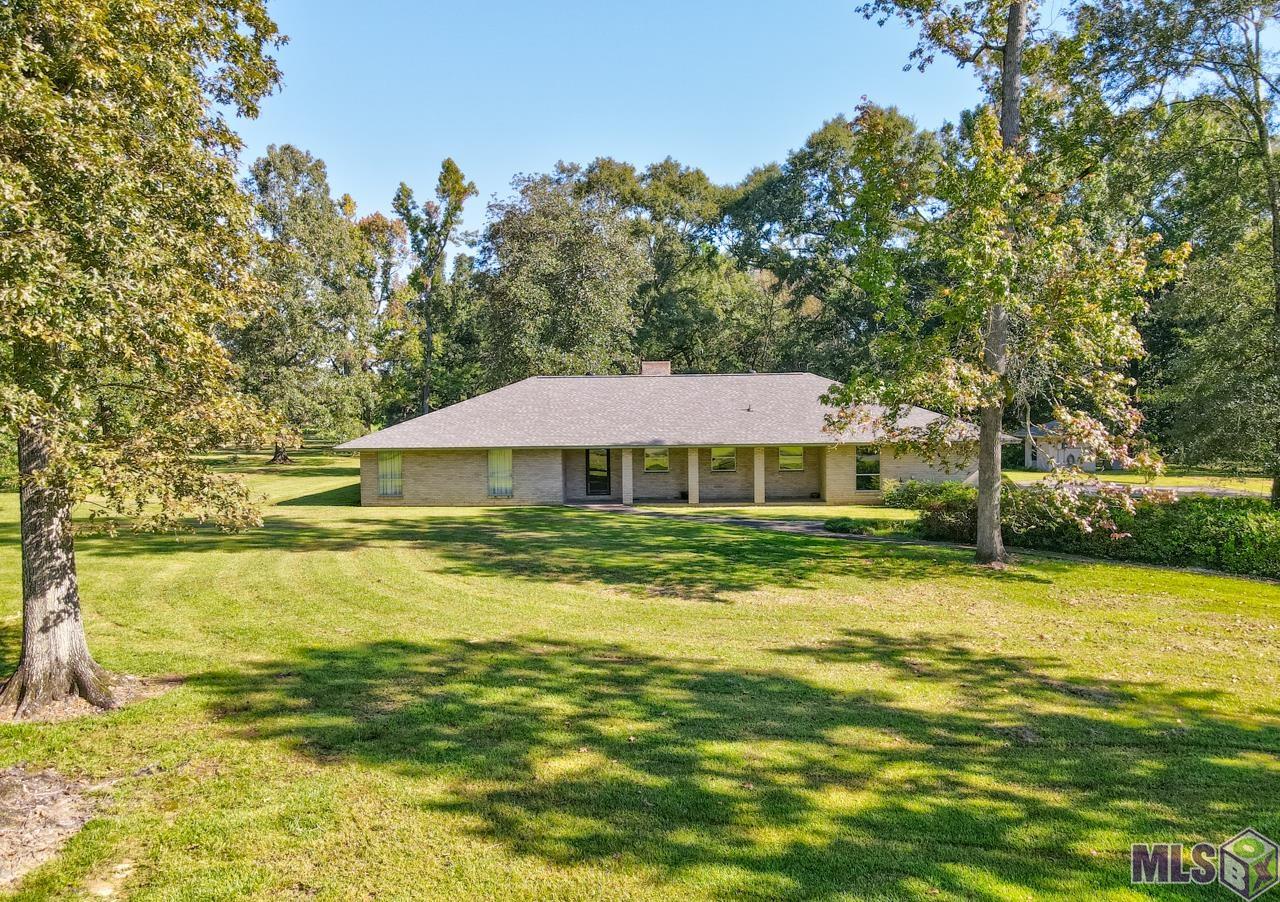 22475 Hoo Shoo Too Road Baton Rouge, LA 70817 - Photo 2 of 32 New Architectural Shingle Roof (9/2022)