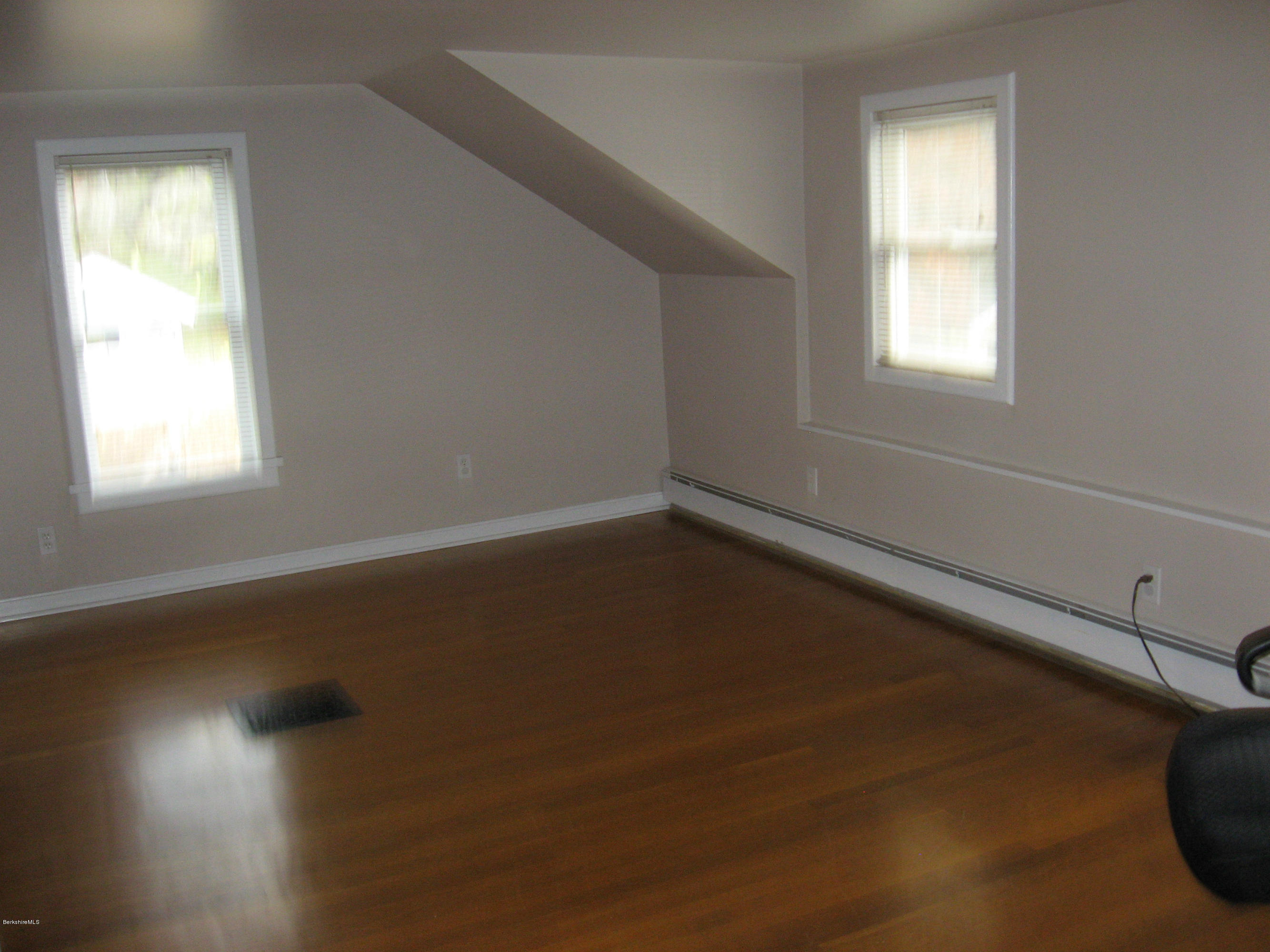 419 East New Lenox Road Pittsfield, MA 01201 - Photo 22 of 33 IMG_2090