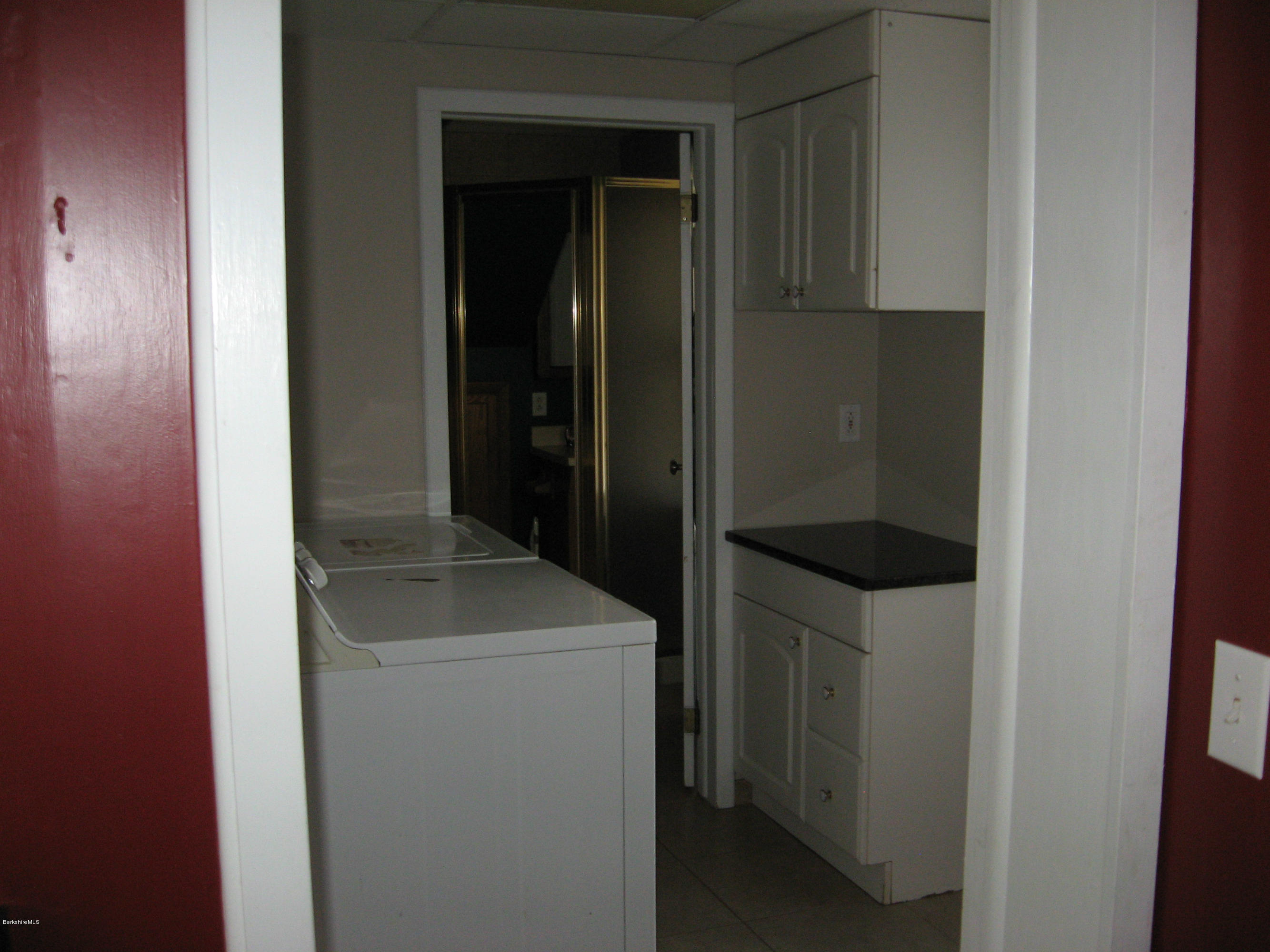 419 East New Lenox Road Pittsfield, MA 01201 - Photo 24 of 33 IMG_2094