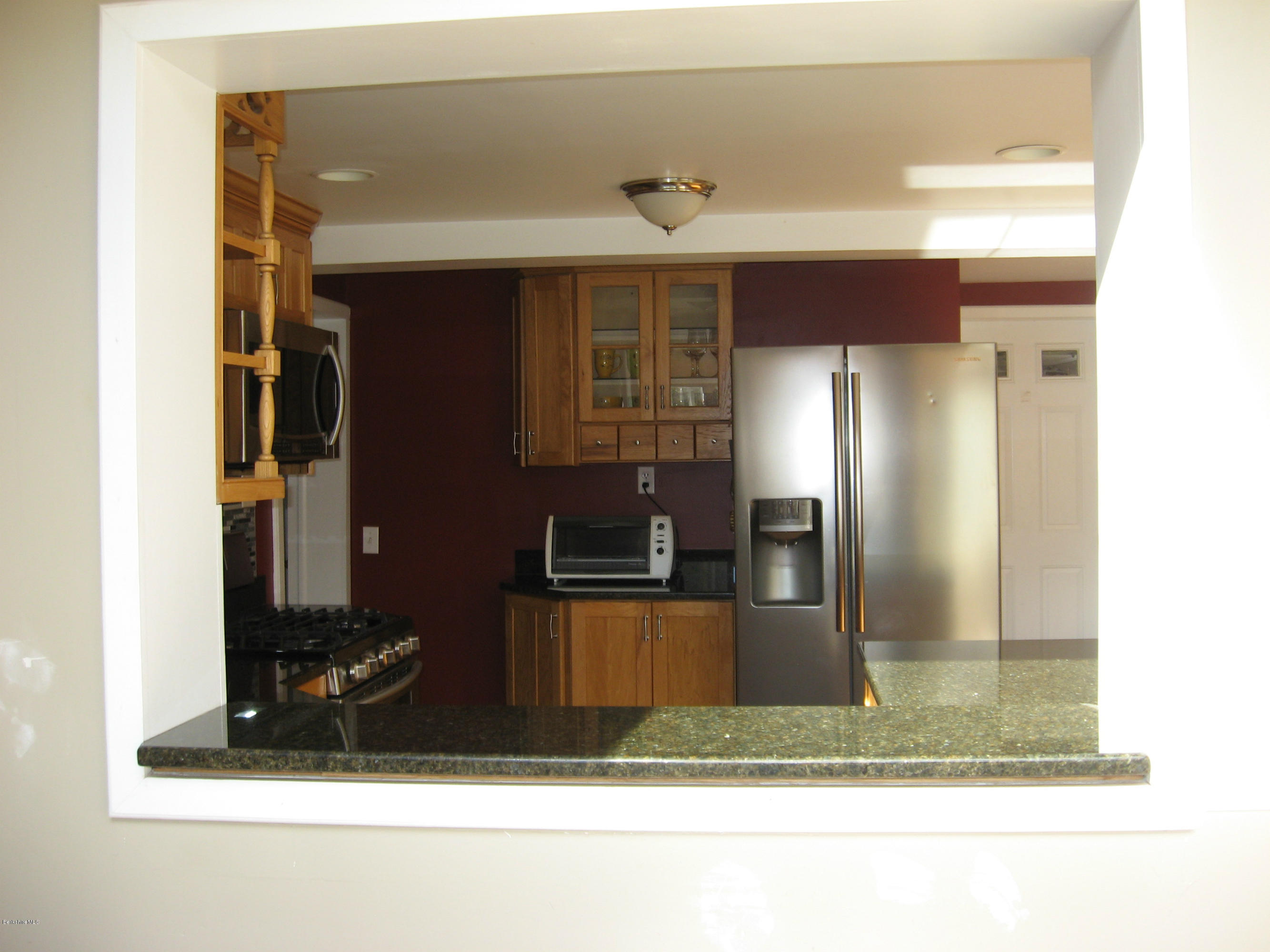 419 East New Lenox Road Pittsfield, MA 01201 - Photo 5 of 33 IMG_2066