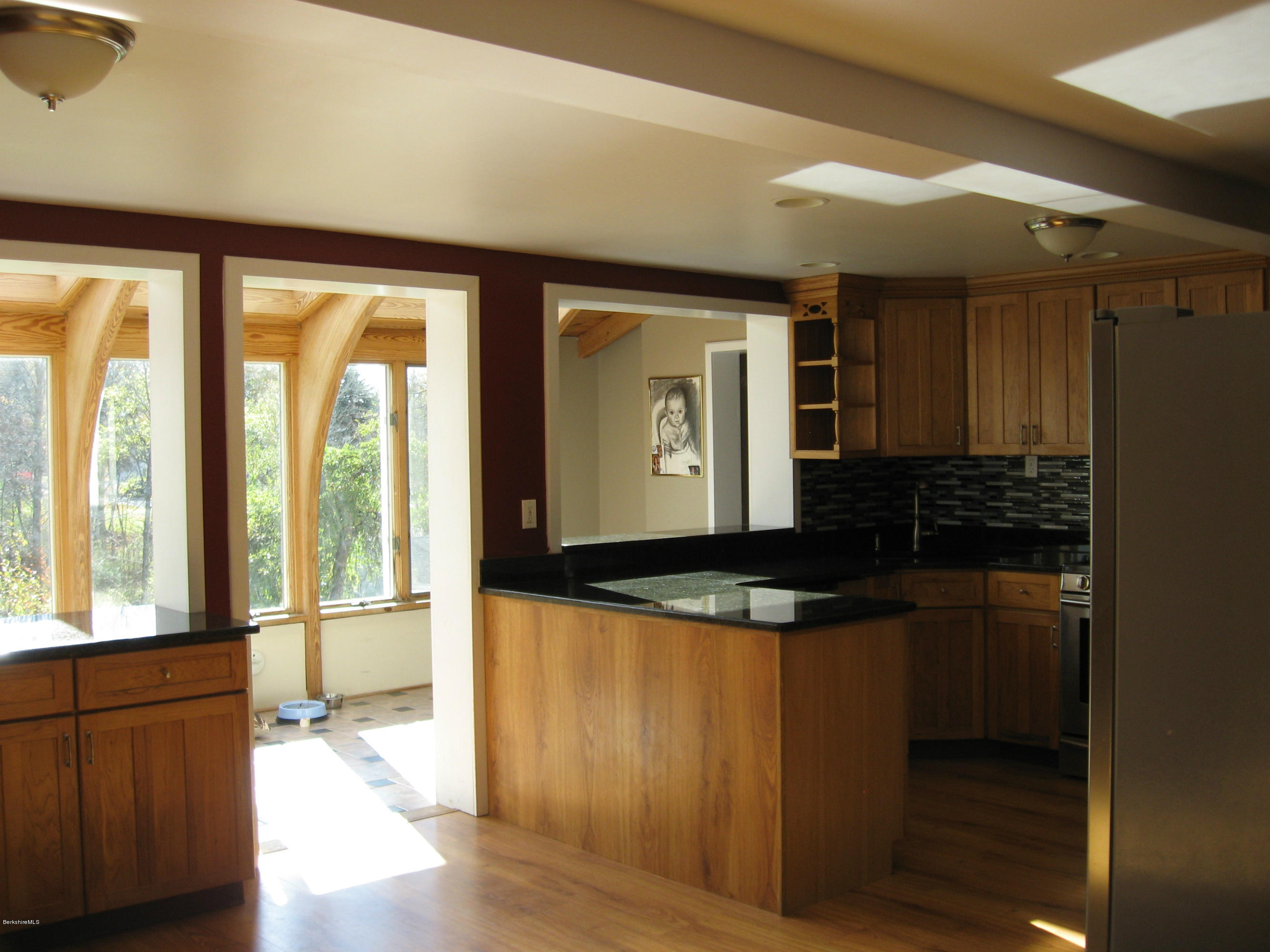 419 East New Lenox Road Pittsfield, MA 01201 - Photo 6 of 33 IMG_2067