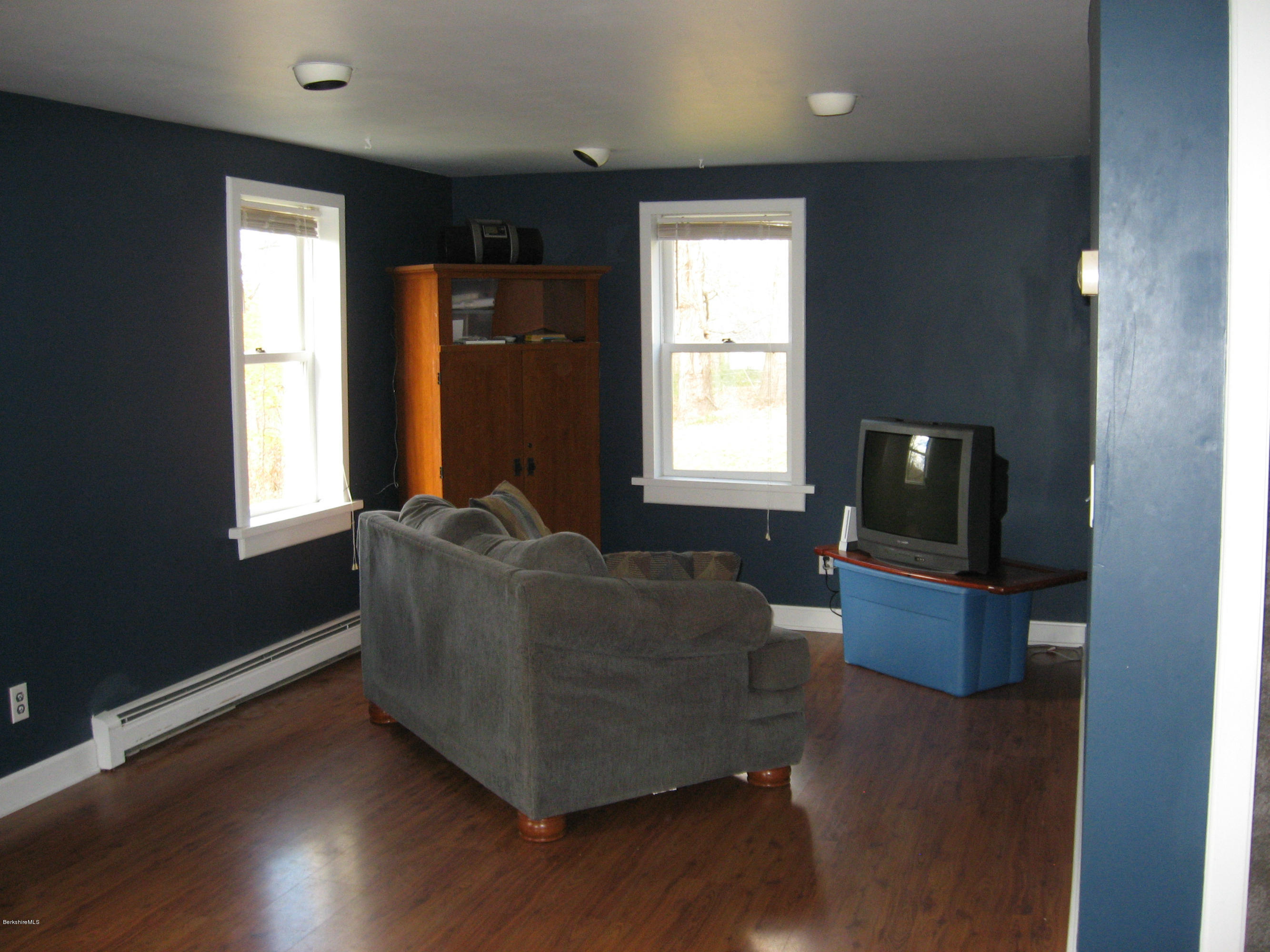 419 East New Lenox Road Pittsfield, MA 01201 - Photo 10 of 33 IMG_2073