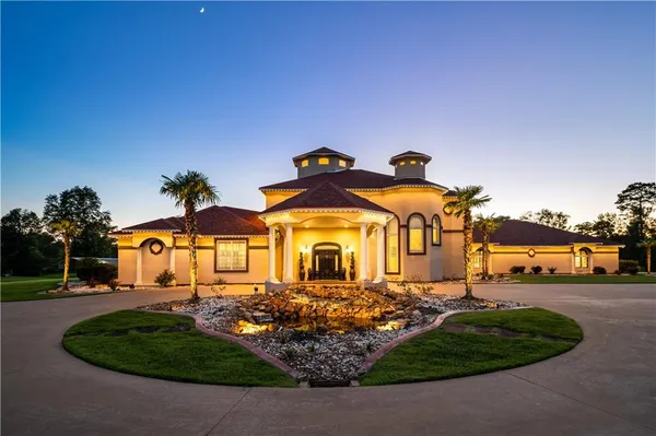 $1,599,000 | 6923 Monroe Highway, Ball, LA 71405