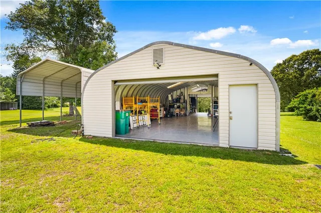 $1,599,000 | 6923 Monroe Highway, Ball, LA 71405